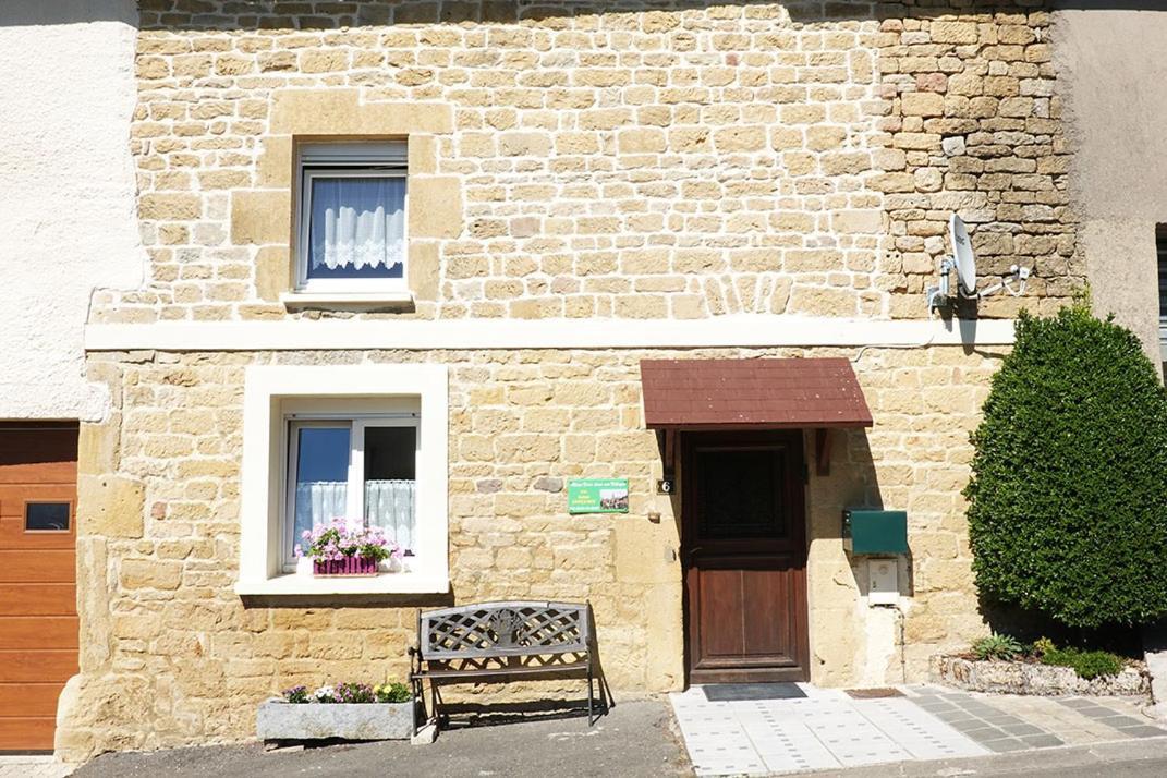 Relais Ermesinde Apartment Marville Екстериор снимка